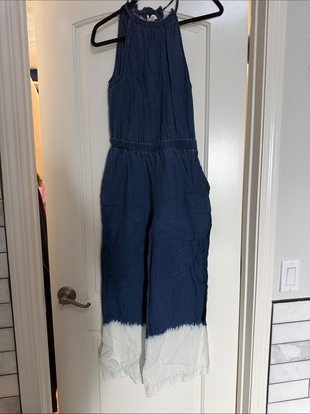 Bella Dahl Linen Navy Blue Sleeveless Halter Jumpsuit with Dip Dye Hem size XS